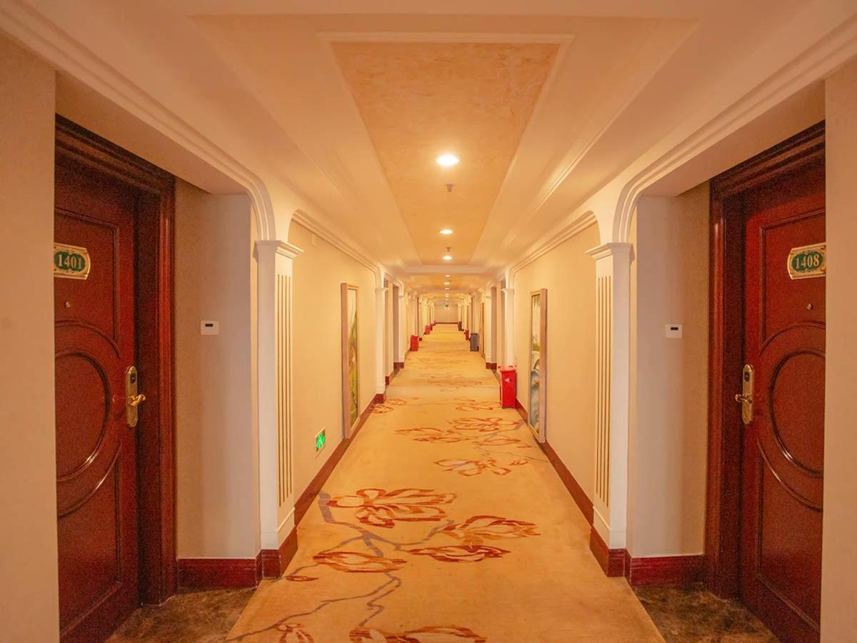 Vienna Hotel Shenzhen Songgang Liye Road Bagian luar foto